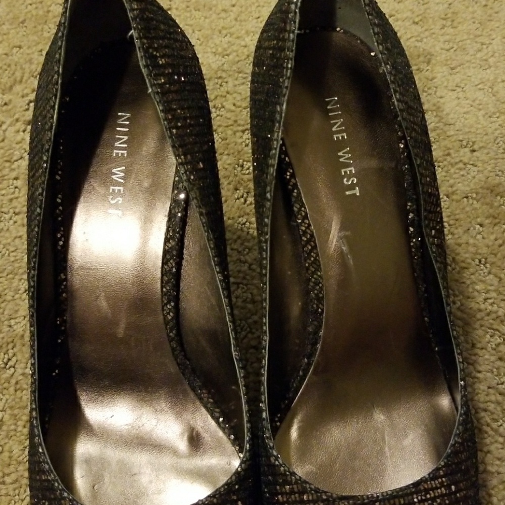 Heel - Picture 4 of 5